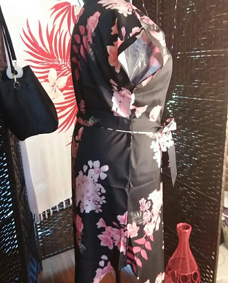 BLACK WITH PINK FLORAL DRESS Sz 2X 3X - Picture 7 of 8